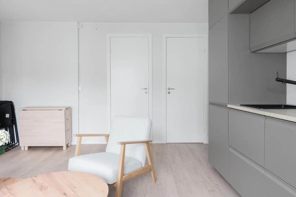 L Nostet Apartment *
