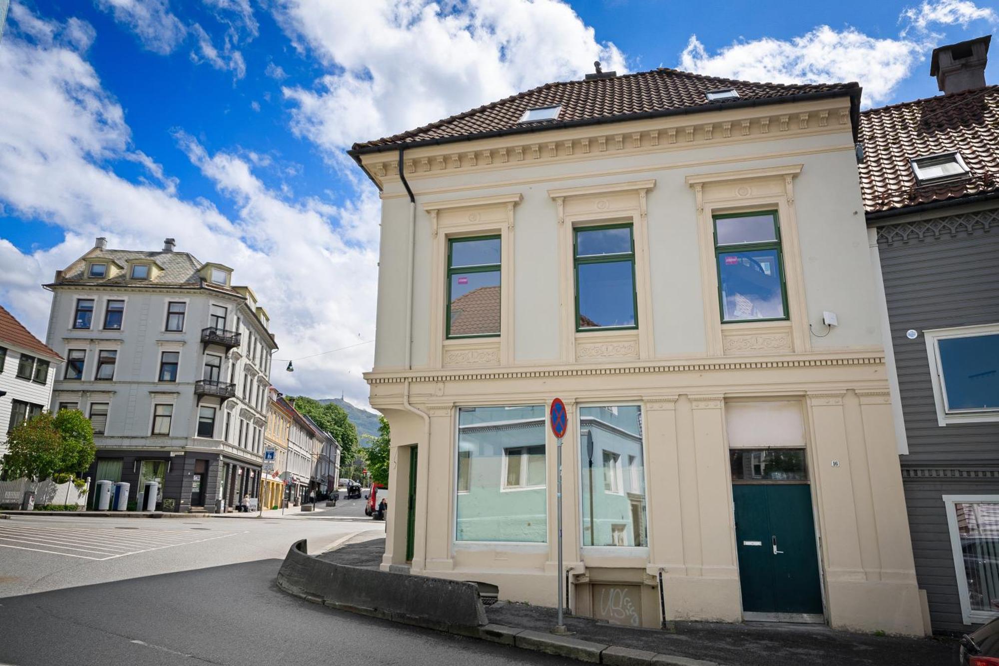 L Nostet Bergen